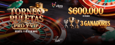 Mesa de ruleta de casino de lujo con fichas y ambiente premium